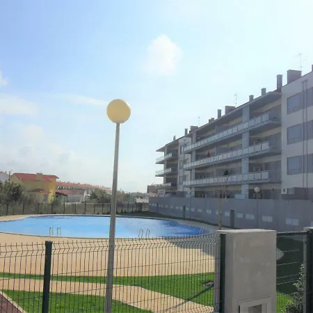 Alojamentos Campo & Mar - T1 Com Piscina Daire São Martinho do Porto